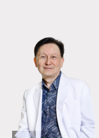 杰特宁医院院长炯杰医生 (Dr. Jongjate Aojanepong, MD)